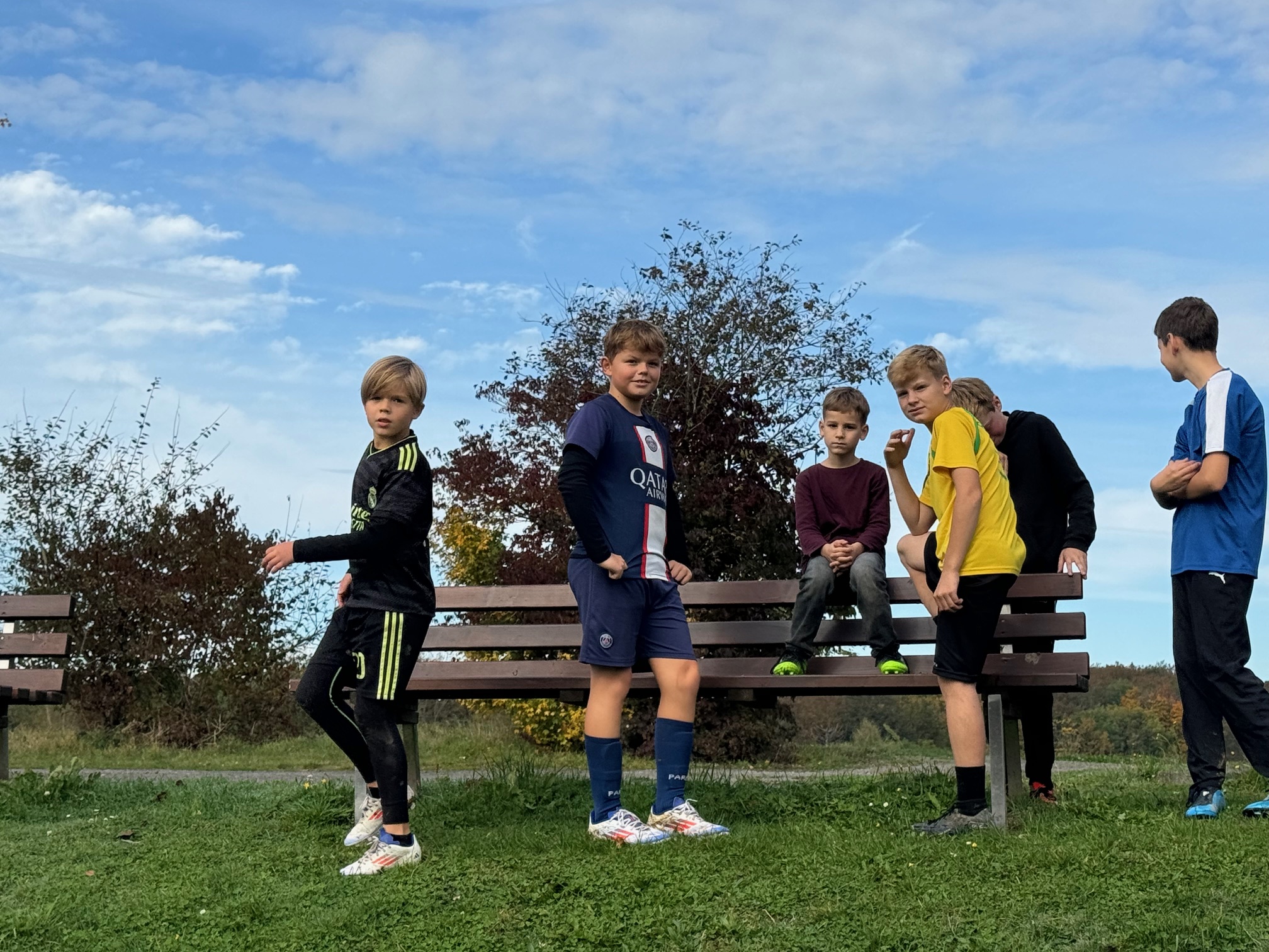 Kinder beim gemeinsamen Spielen